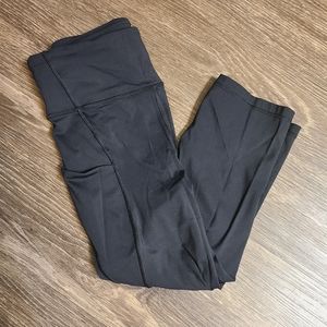 Lululemon Break Free Crop